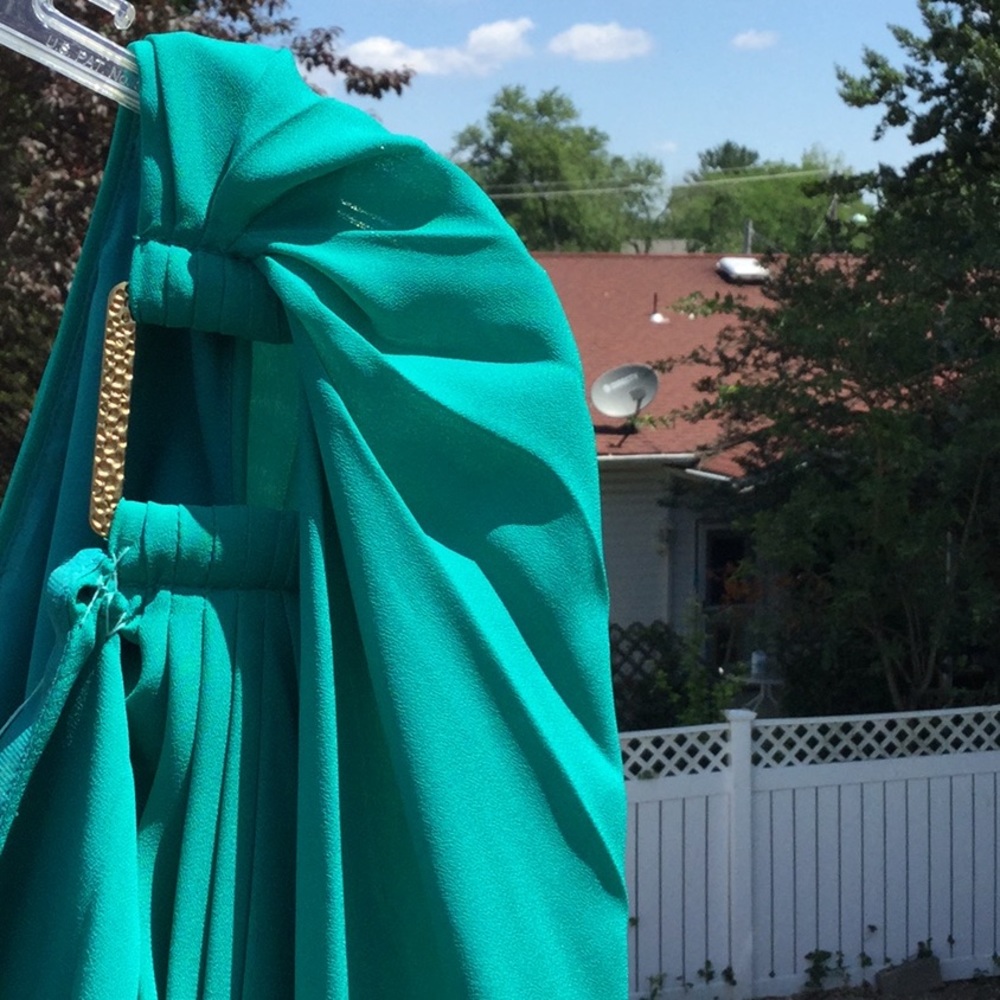 Dress - Picture 4 of 7